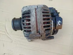 Vaihtovirtageneraattori Bosch A4 B7 2.0 TDI