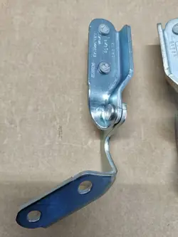 Charnière de coffre Ford Kuga MK3 OEM LJ6B-S42901AB