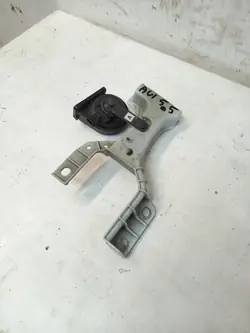 Suporte direito da viga dianteira Jaguar XE XF OEM