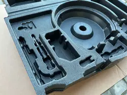 Audi Q3 83A tavaratilan pohjavaahto OEM 83A012109G