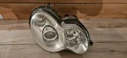 Voorste Rechte Koplamp Mercedes C-Klasse W203 Bi-Xenon A2038203659