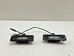 Luz de matrícula Ford Mustang OEM 8T5313543AA