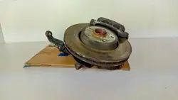 Volkswagen OE 2H6407258 Gebrauchter Achsschenkel