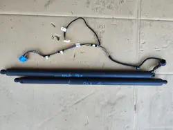 Lyftstöd Mercedes W156 GLA A1568900230