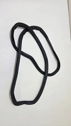 Skoda Enyaq Kofferraumdichtung OEM 5LG827705E - Gebraucht