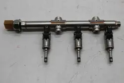 Volkswagen OE 04E906036R polttoaineputki