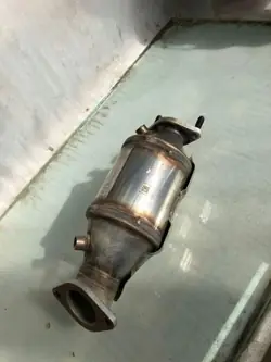 Catalyseur Hyundai d'occasion OEM W8030C3100