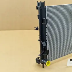 Wasserkühler OEM 214107326R für Dacia/Renault