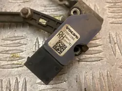 Capteur de niveau suspension arrière Volvo XC90 2017 OEM 31681288
