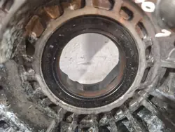 Pompe à huile OEM S25062196 pour Peugeot 308 II 1.5 eHDi