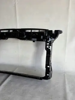 Renfort avant OEM 5H0805588J pour VW Golf 8