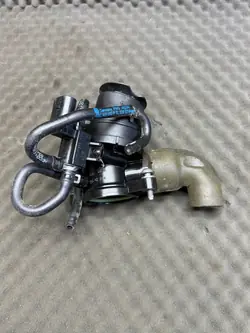 Ilmanpoistoputki OEM 03C129656D VW Audi Skoda Seat