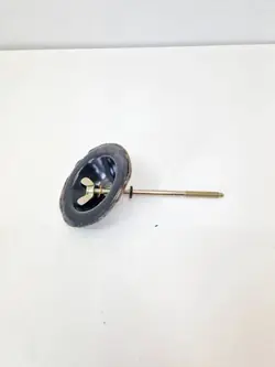 Reservhjulsfäste Mercedes-Benz OEM 1075840047