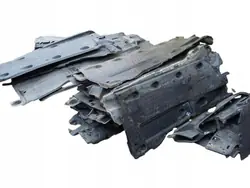 VW SKODA Lattasuojus OEM 8K0807611B Käytetty