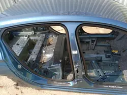 Pilar cuarto derecho Opel Astra V OEM 21788/Wrakowisko