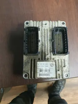 Unité de contrôle moteur 1.2 8V Fiat 500 2016- OEM 51829843