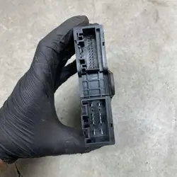 Takaluukun ohjausmoduuli OEM 31419670 Volvo XC90 II:lle