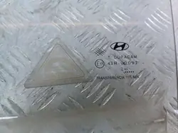 Hyundai I20 Etuovi Vasen Lasiohut OEM I20SZYBALP