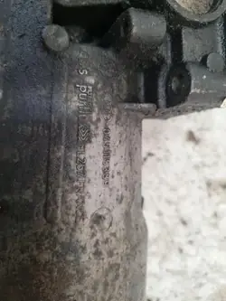 Käytetty VW Öljysuodattimen kiinnike OEM 045115399