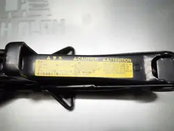 Macaco OEM LEXUS IS II 220 250 - Estado Usado