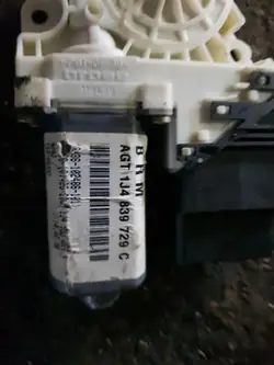 Moteur de vitre avant gauche OEM 1J4839729C VW