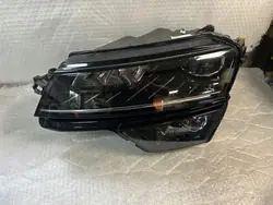 FARO LED Esquerdo SKODA KAROQ 2020 1.5 TSI 57B941015D