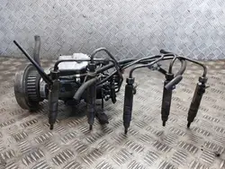 Kraftstoffpumpe + Einspritzdüsen Volvo 850 2.5 TDI