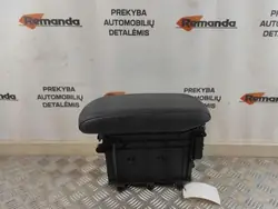 Käsinoja OEM 58823-42040 Toyota RAV4 IV Hybridille