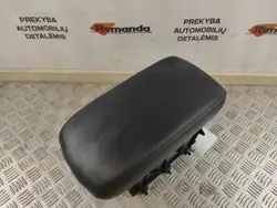 Käsinoja OEM 58823-42040 Toyota RAV4 IV Hybridille