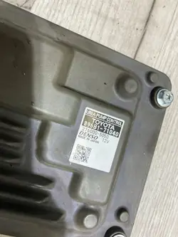 Módulo Toyota OE 896B171040 para Hilux VIII 2021