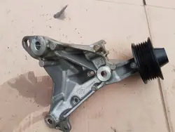 Nissan Qashqai J12 1.3 TCE hihnapyörä OEM 1171067942