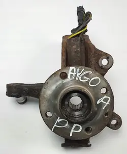 Mangueta Delantera Derecha AYGO - Pieza OEM Usada