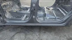 Umbral Izquierdo OEM TEKQG para Dacia Jogger - Usado