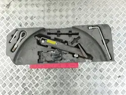 Reservewielcover MERCEDES-BENZ M (W164) A2406280035