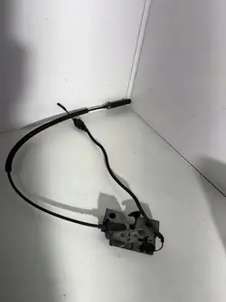 Motorhuvslås VW Touran II