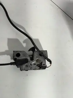 Verrou de capot VW Touran II