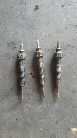 Bujías de precalentamiento Mitsubishi OE para Canter 90-16