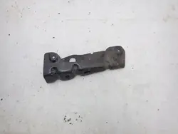 Audi Q5 Höger Skärm Fäste, OEM 8R0821468A