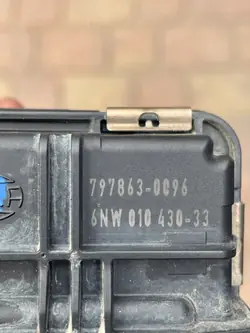 Hella Turbotoimitin OEM 797863-0096, 6NW010430-33