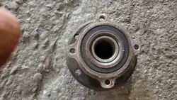 Roulement roue arrière droit OEM 33411695652 BMW 5 E39