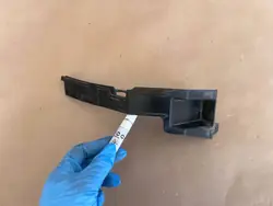 Suporte de para-choque traseiro direito A2058852923 Mercedes C-Class W205