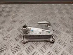 Radiador Audi OE 06E117021M, refrigeración motor