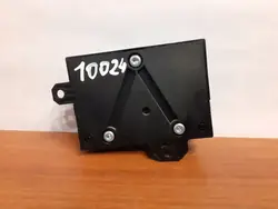 Polttoainepumpun ohjausmoduuli OEM 10024 - Mercedes-Benz