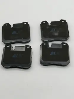 OEM 36952 frambromsbelägg för BMW 5 E34, 7 E32/E38