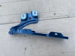 Charnière de Capot Audi A1 82A Gauche Avant OEM 82A823301