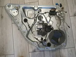 Mecanismo de levantamento de vidro traseiro esquerdo VW Polo 9N