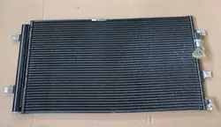 Ilmastointijäähdytin Audi A4 A5 8T0260403G