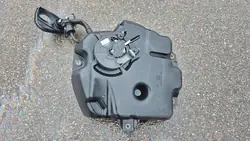 Tanque AdBlue com Bomba para Mercedes W205 1.6 2.2 CDI A2054706901