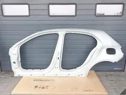 OEM A1776307701 Lokasuojus & Pylväs Vasen Taka