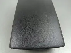 MG ZS konsoli käsinoja OEM FOB49116 - Käytetty